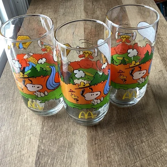 Vintage Charlie Brown Set of 3 Glasses Camp Snoopy Peanuts McDonalds 50s collect - Picture 6 of 10